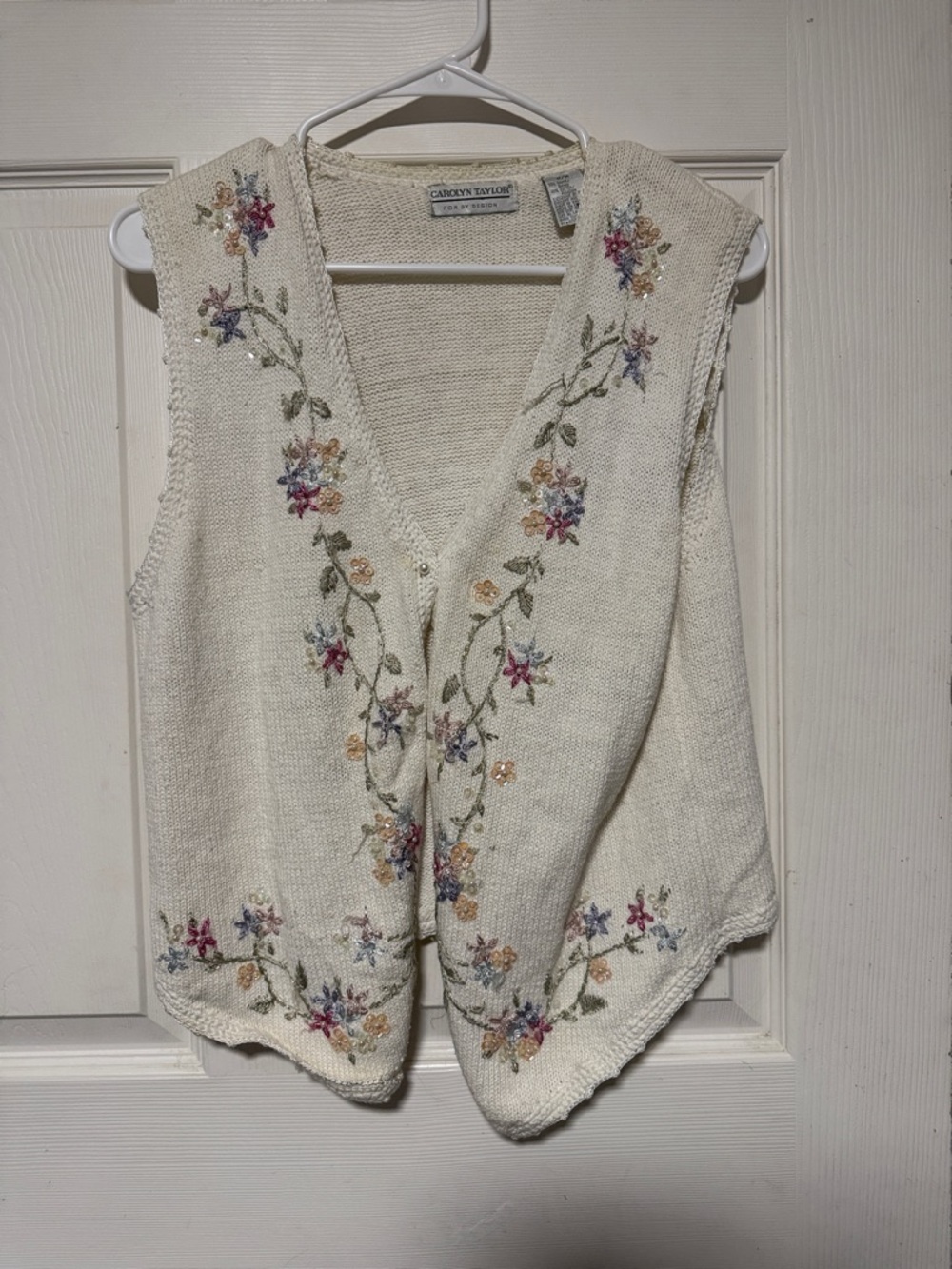 Carolyn Taylor Cream Floral Embroidered Knit Vest